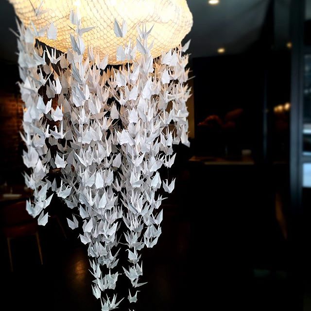 Japonisme  nous sommes ouvert !!!!! #food #accentstablebourse #tsuru #origami #restaurant #paris #パリ #レストラン #おりがみ #deco #decoration#gourmet